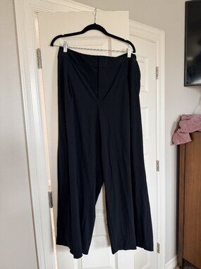 Athleta Wide Leg Pull-On Pants Women's Size 18 Black GUC